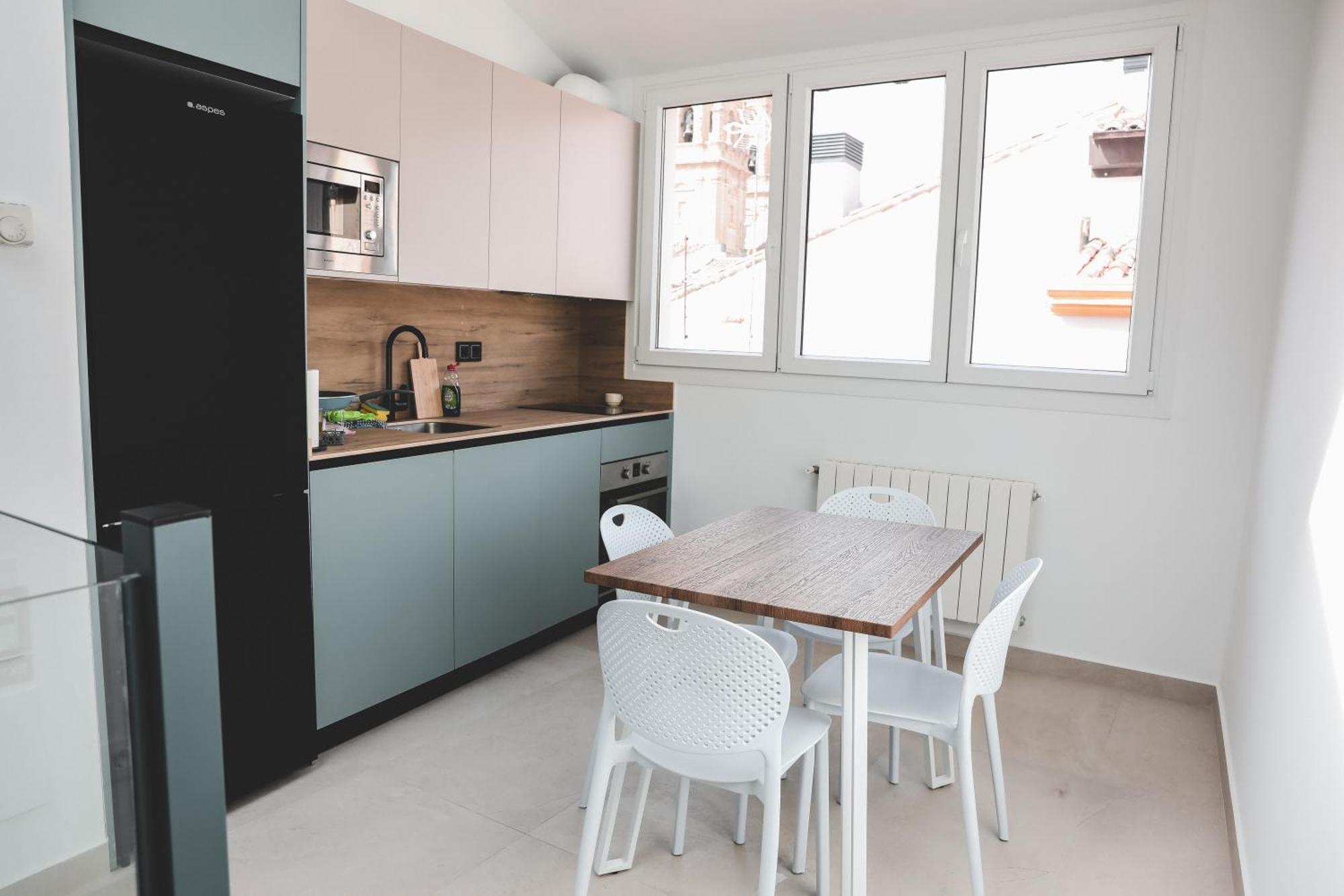 Casa San Juan - Habitaciones Privadas Logroño Esterno foto